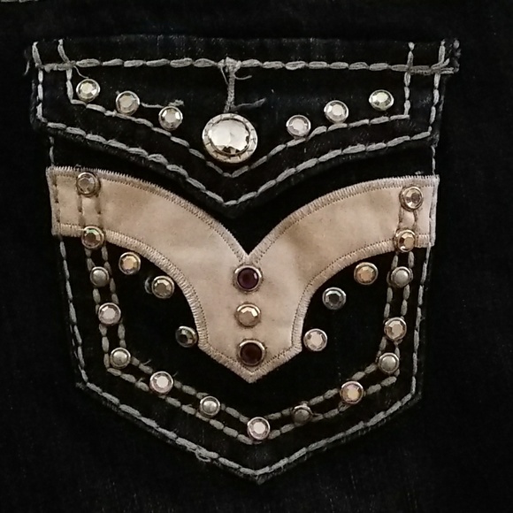 Jean's - Picture 3 of 3